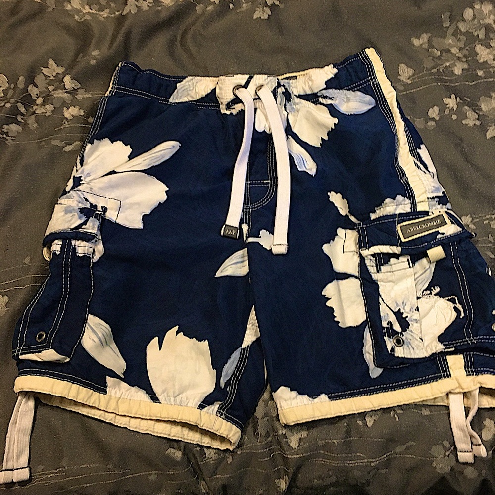 Abercrombie & Fitch Mens Tugger Swim Trunks